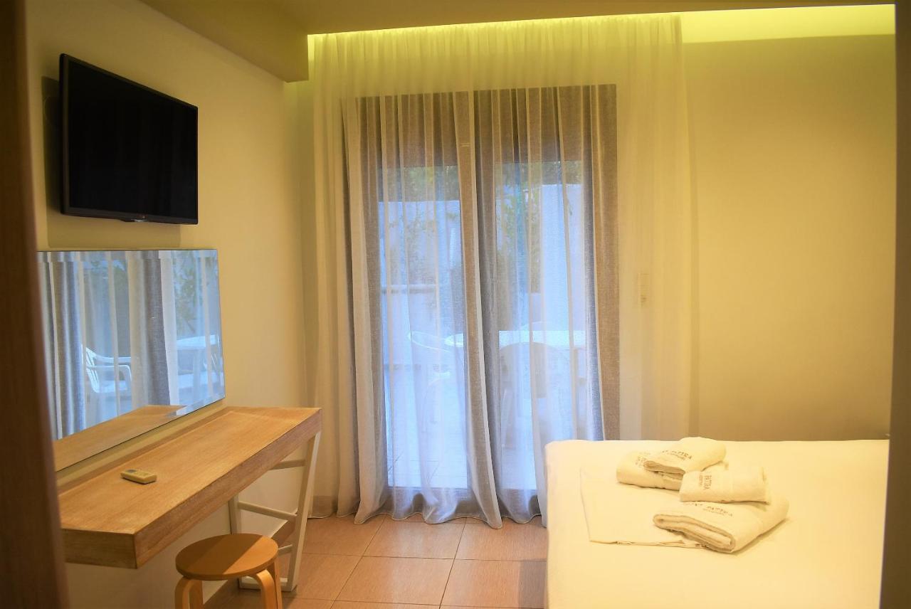 Studios Apartments Irini Patira Potos Exteriör bild
