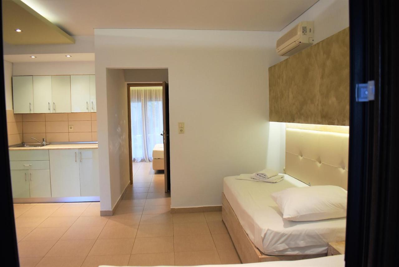 Studios Apartments Irini Patira Potos Exteriör bild