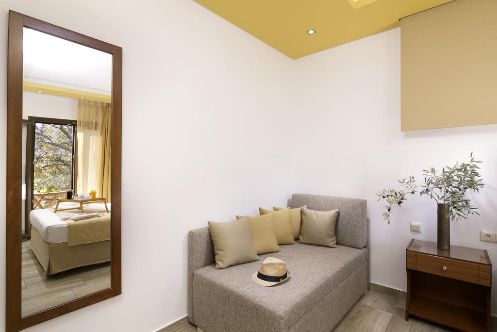 Studios Apartments Irini Patira Potos Exteriör bild