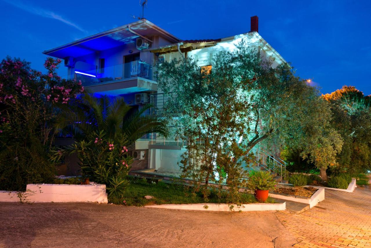 Studios Apartments Irini Patira Potos Exteriör bild